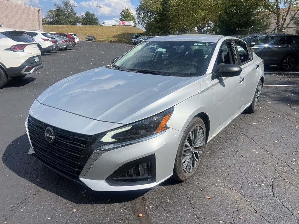 Thumbnail: 2024 Nissan Altima - 1
