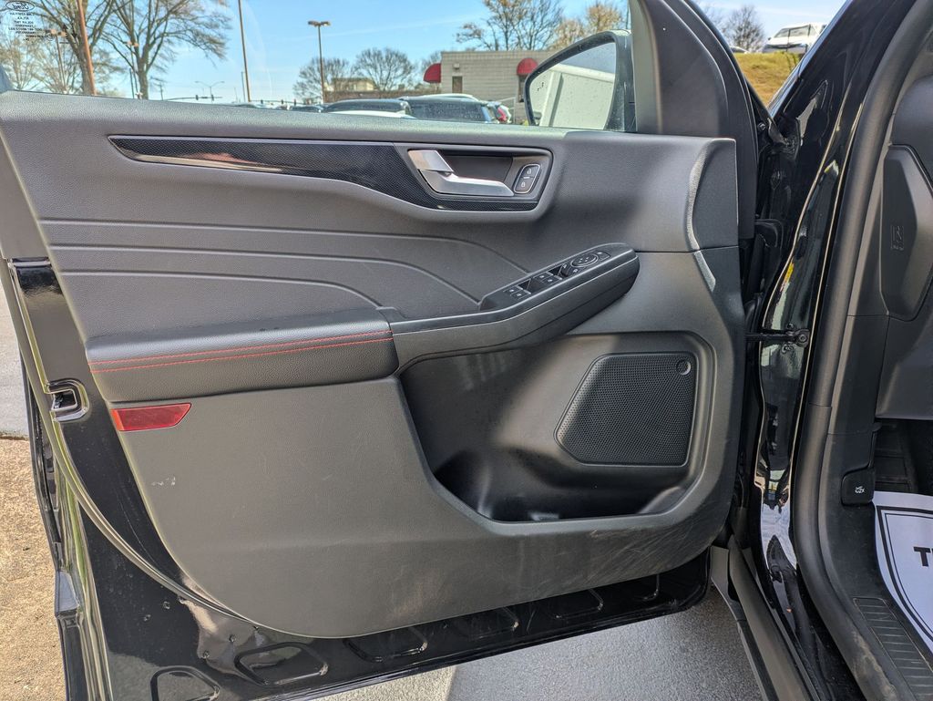 Thumbnail: 2025 Ford Escape - 11