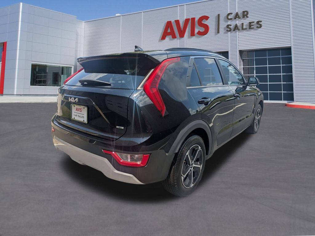 Thumbnail: 2025 Kia Niro - 6
