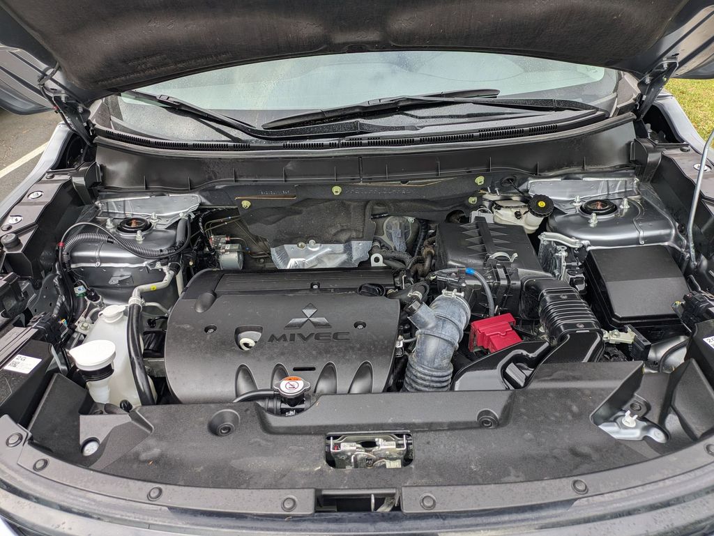 Thumbnail: 2025 Mitsubishi Outlander Sport - 32