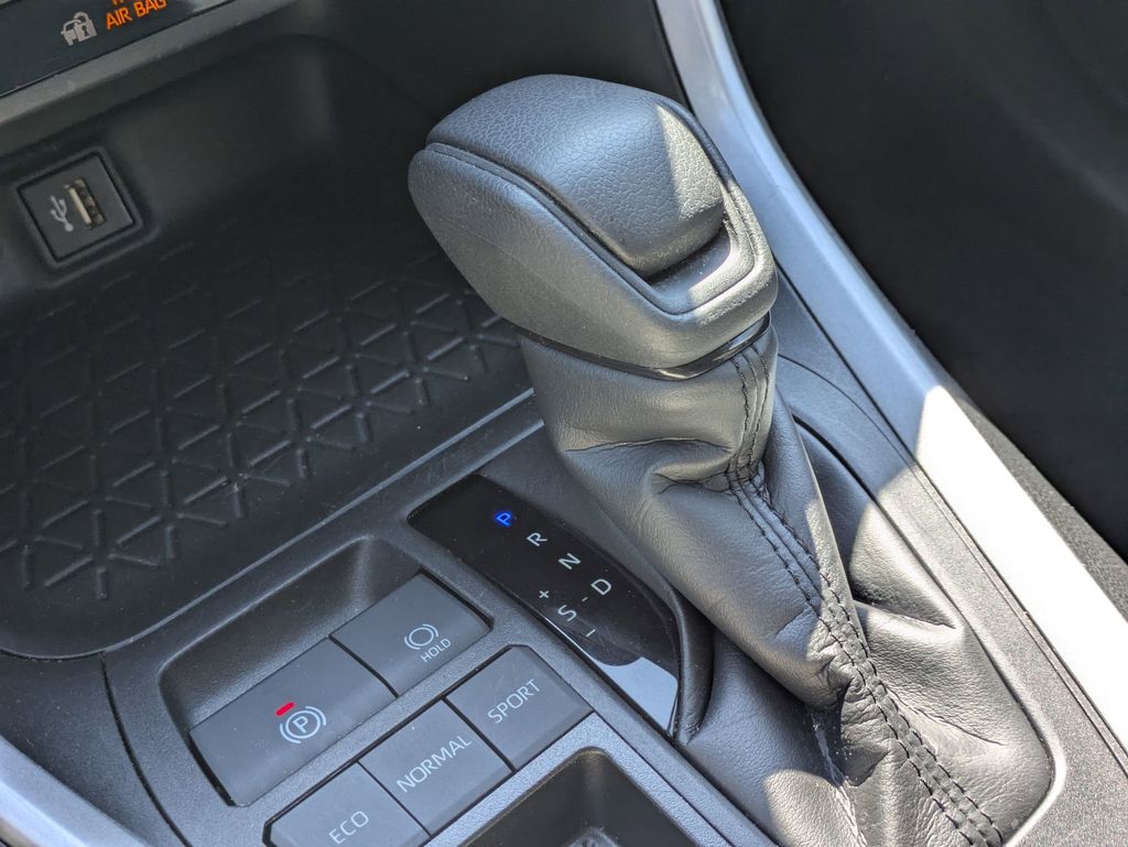 Thumbnail: 2024 Toyota RAV4 - 48