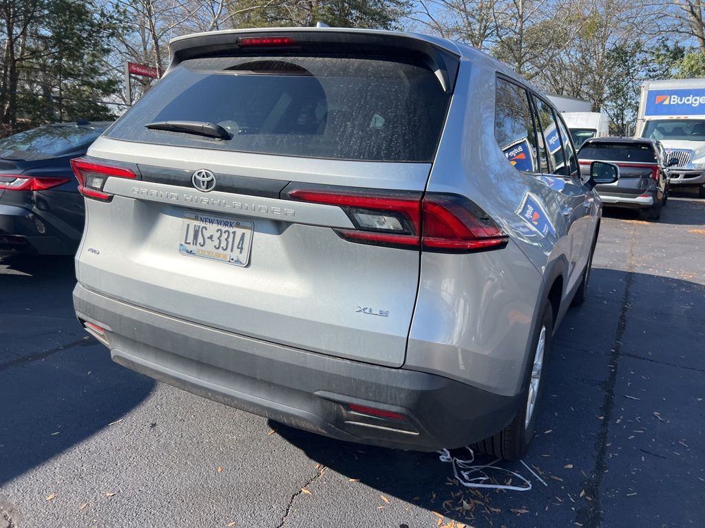 Thumbnail: 2025 Toyota Grand Highlander - 5