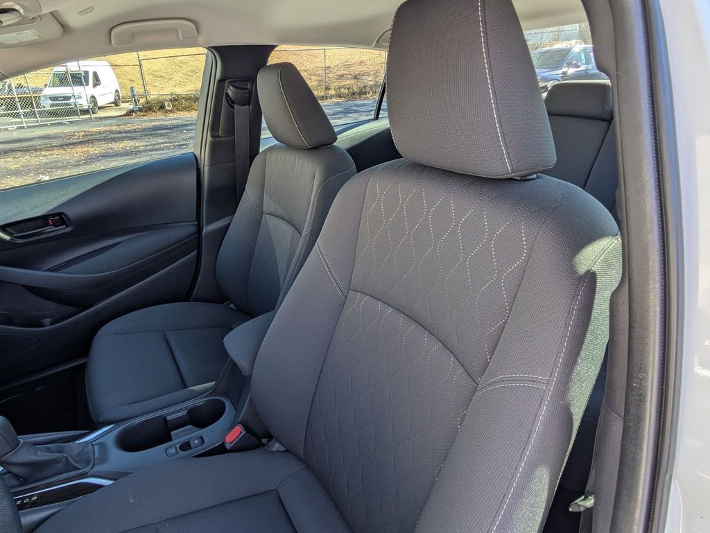 Thumbnail: 2025 Toyota Corolla - 23