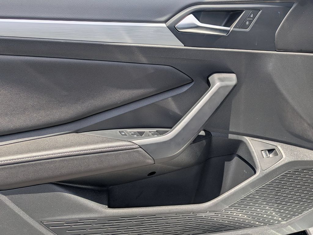 Thumbnail: 2025 Volkswagen Jetta - 11