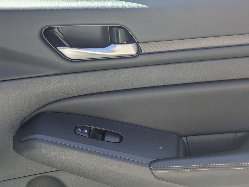 Thumbnail: 2025 Nissan Altima - 32