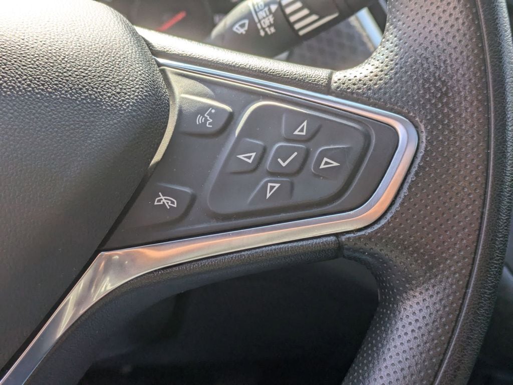 Thumbnail: 2024 Chevrolet Malibu - 18