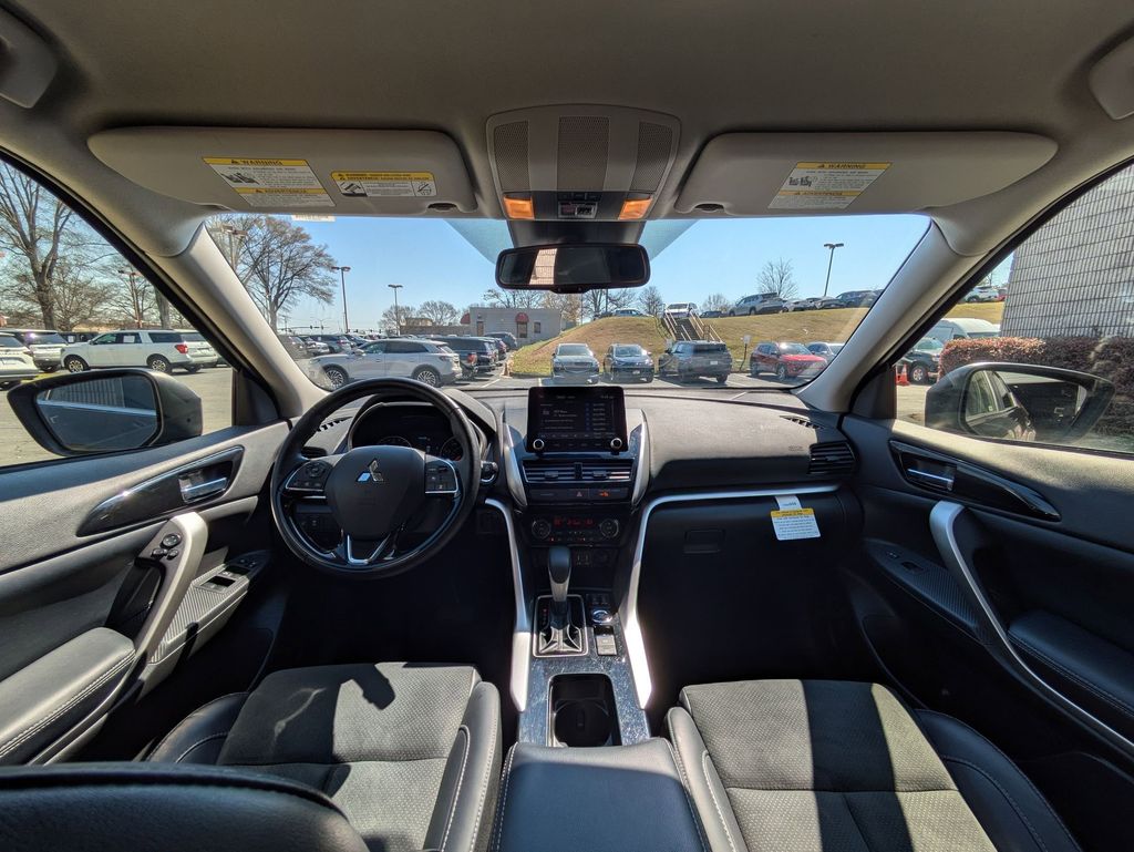 Thumbnail: 2025 Mitsubishi Eclipse Cross - 25