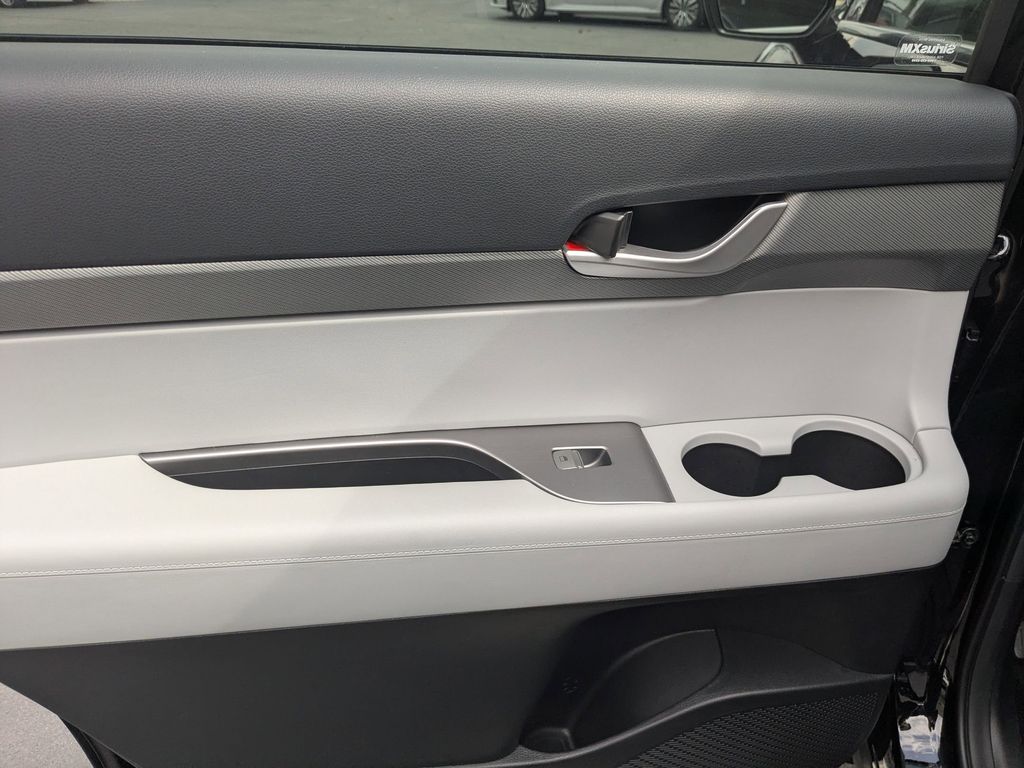 Thumbnail: 2025 Hyundai Palisade - 26