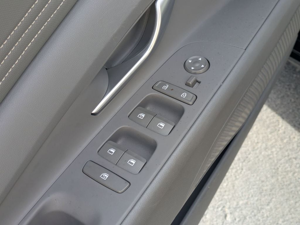 Thumbnail: 2025 Hyundai Elantra - 13