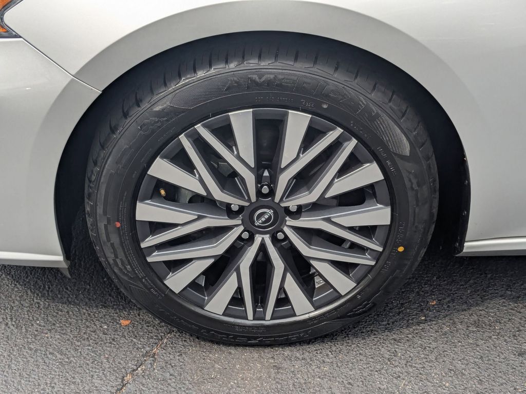 Thumbnail: 2024 Nissan Altima - 33