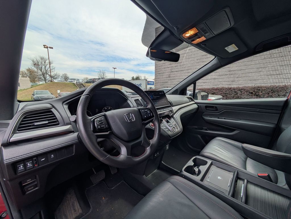 Thumbnail: 2025 Honda Odyssey - 15