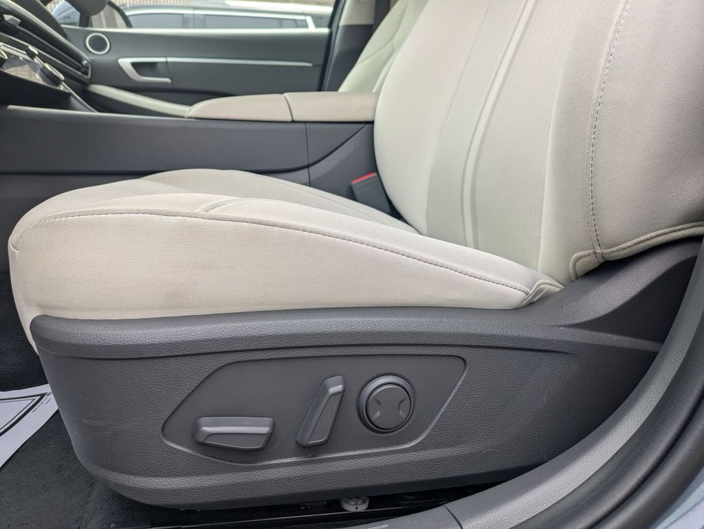 Thumbnail: 2025 Hyundai Sonata - 14