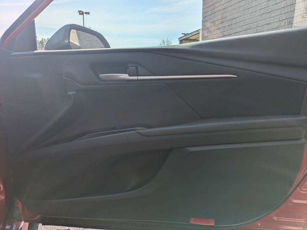 Thumbnail: 2025 Toyota Camry - 32