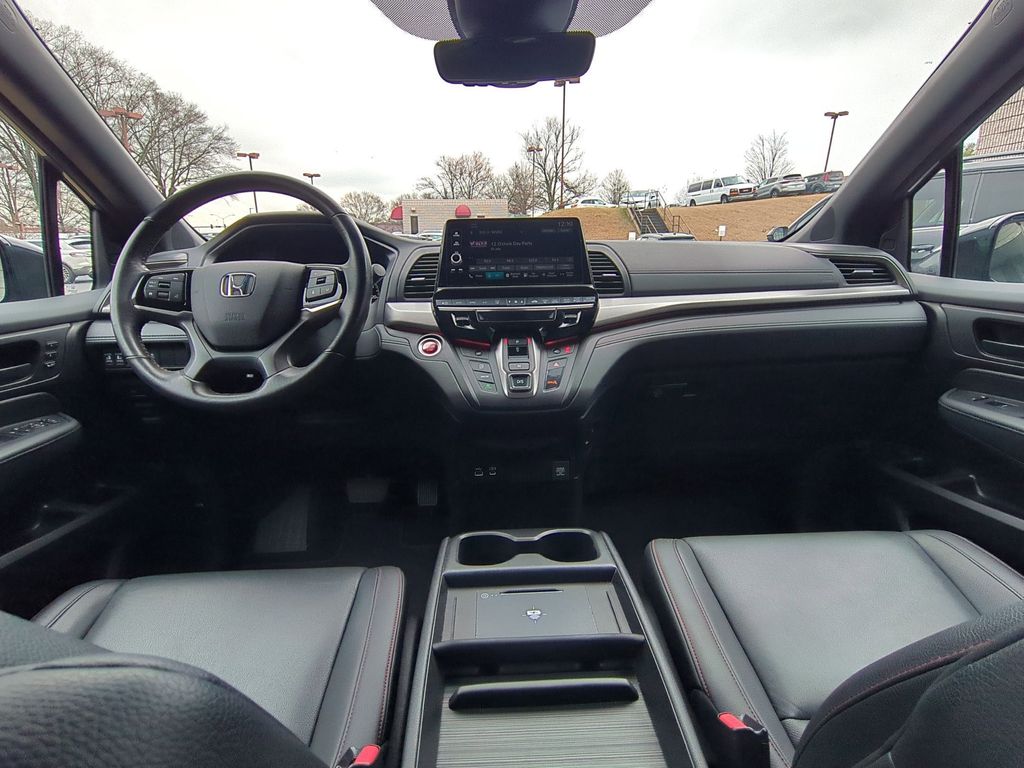 Thumbnail: 2025 Honda Odyssey - 25