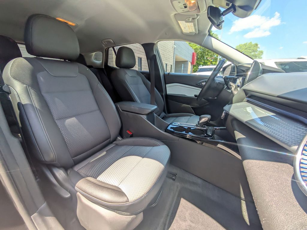 Thumbnail: 2025 Chevrolet Trax - 29