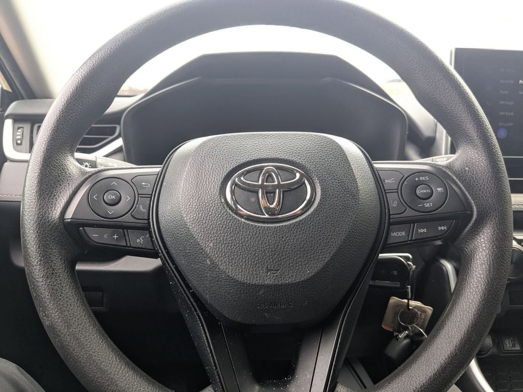 Thumbnail: 2023 Toyota RAV4 - 14