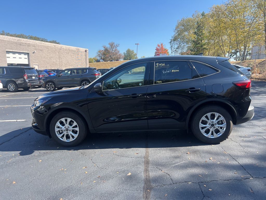 Thumbnail: 2025 Ford Escape - 9