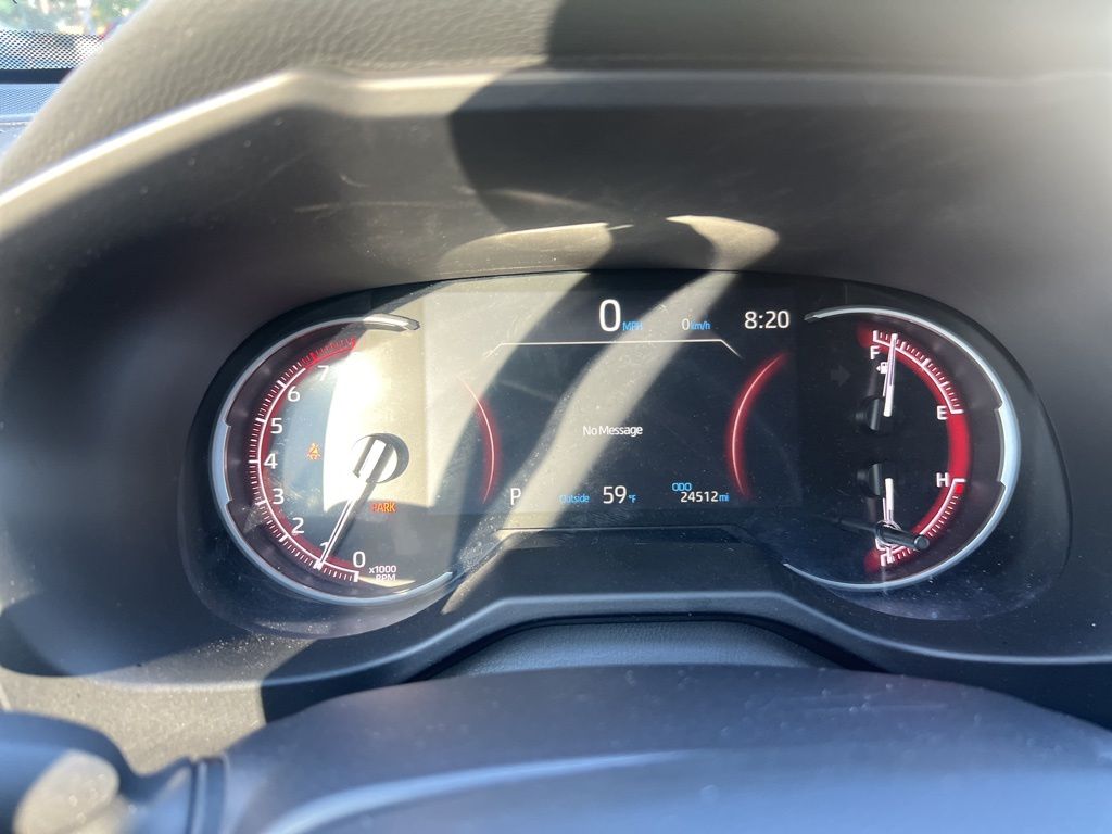 2025 Toyota RAV4 LE photo 4