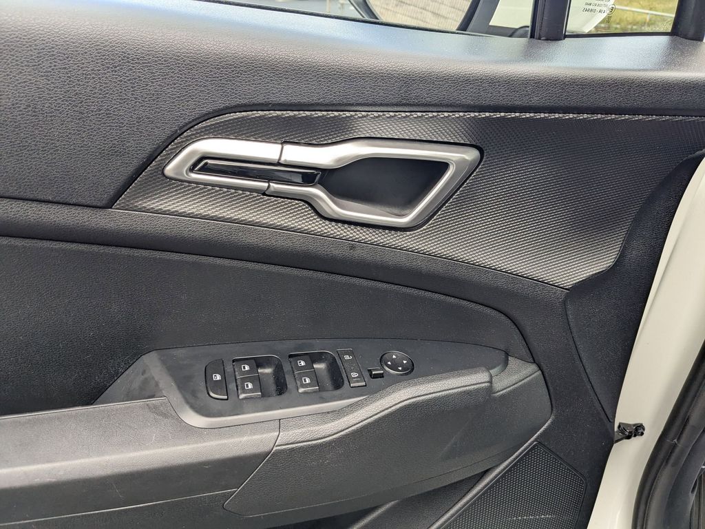 Thumbnail: 2024 Kia Sportage - 13