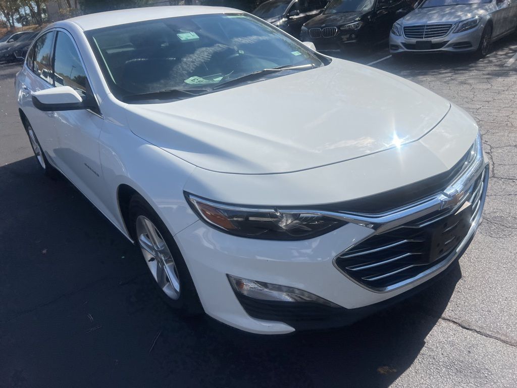 Thumbnail: 2024 Chevrolet Malibu - 3