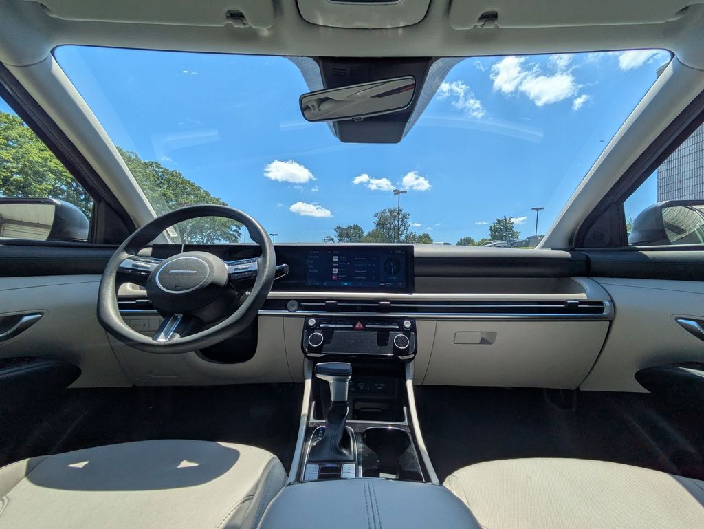 Thumbnail: 2025 Hyundai Tucson - 25