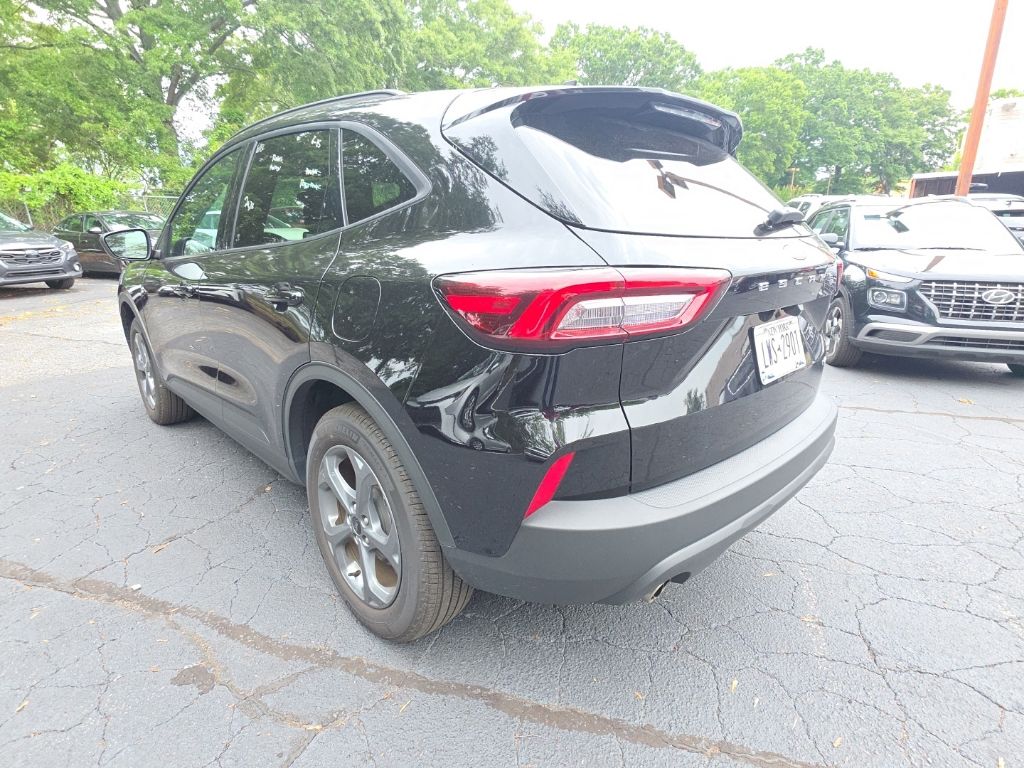 Thumbnail: 2025 Ford Escape - 7