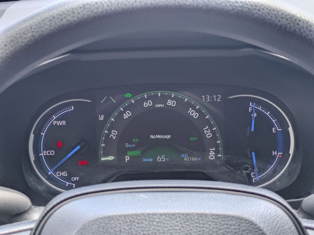 Thumbnail: 2025 Toyota RAV4 - 16