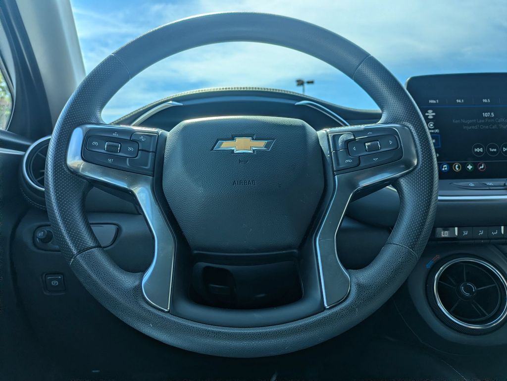 Thumbnail: 2025 Chevrolet Blazer - 22