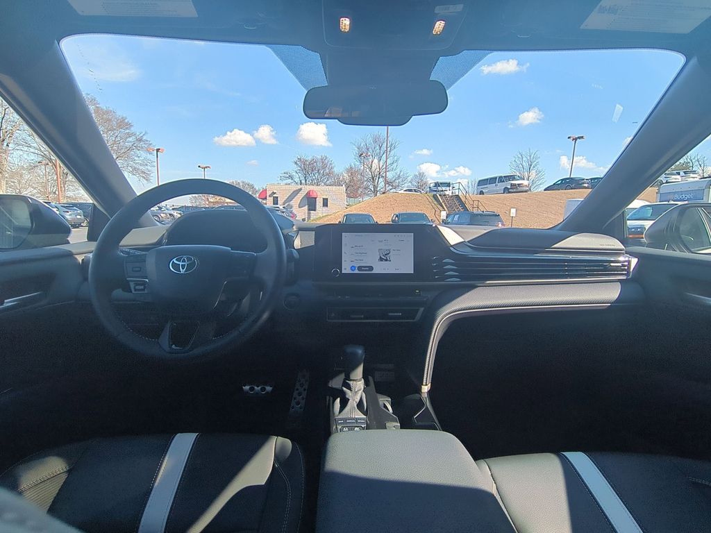 Thumbnail: 2025 Toyota Camry - 26