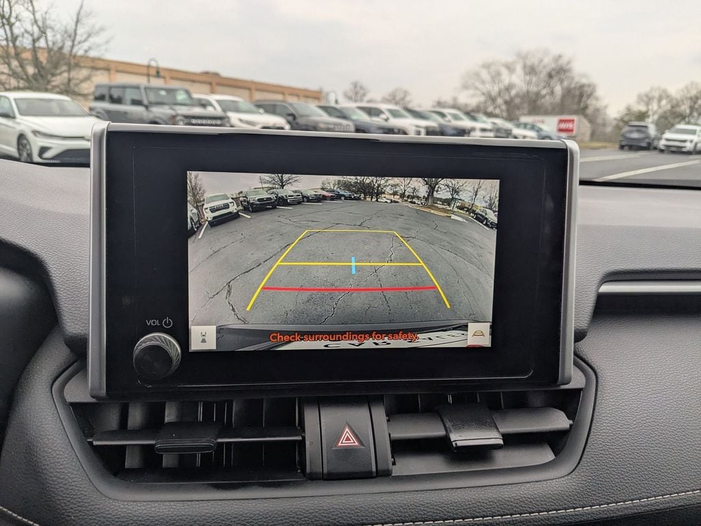 Thumbnail: 2024 Toyota RAV4 - 20