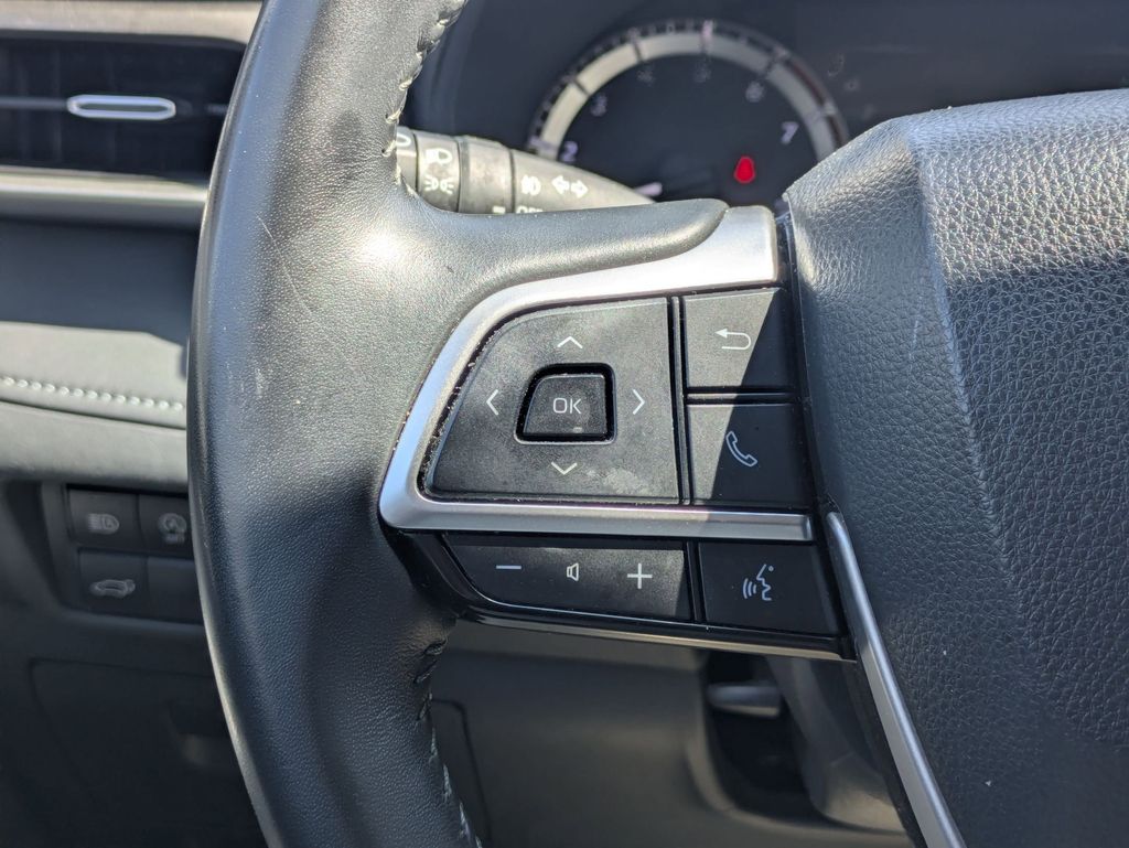 Thumbnail: 2024 Toyota Highlander - 22