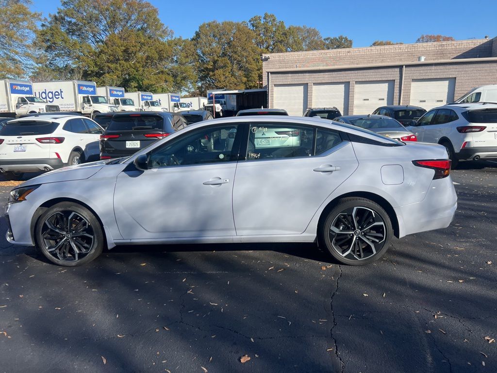 Thumbnail: 2025 Nissan Altima - 8