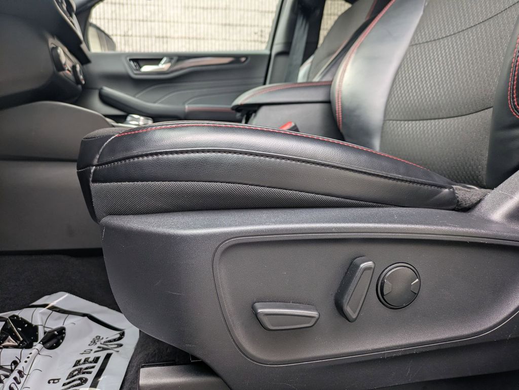 Thumbnail: 2025 Ford Escape - 14