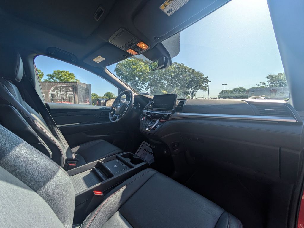 Thumbnail: 2025 Honda Odyssey - 30