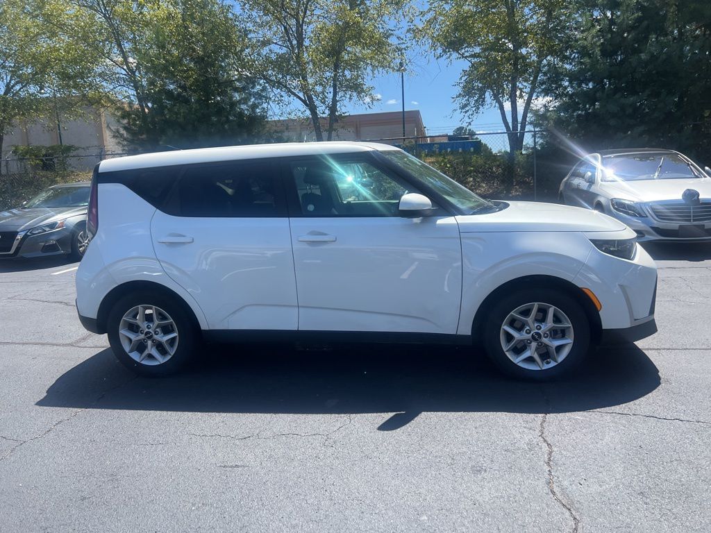 Thumbnail: 2024 Kia Soul - 7