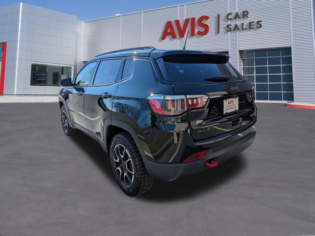 Thumbnail: 2025 Jeep Compass - 9