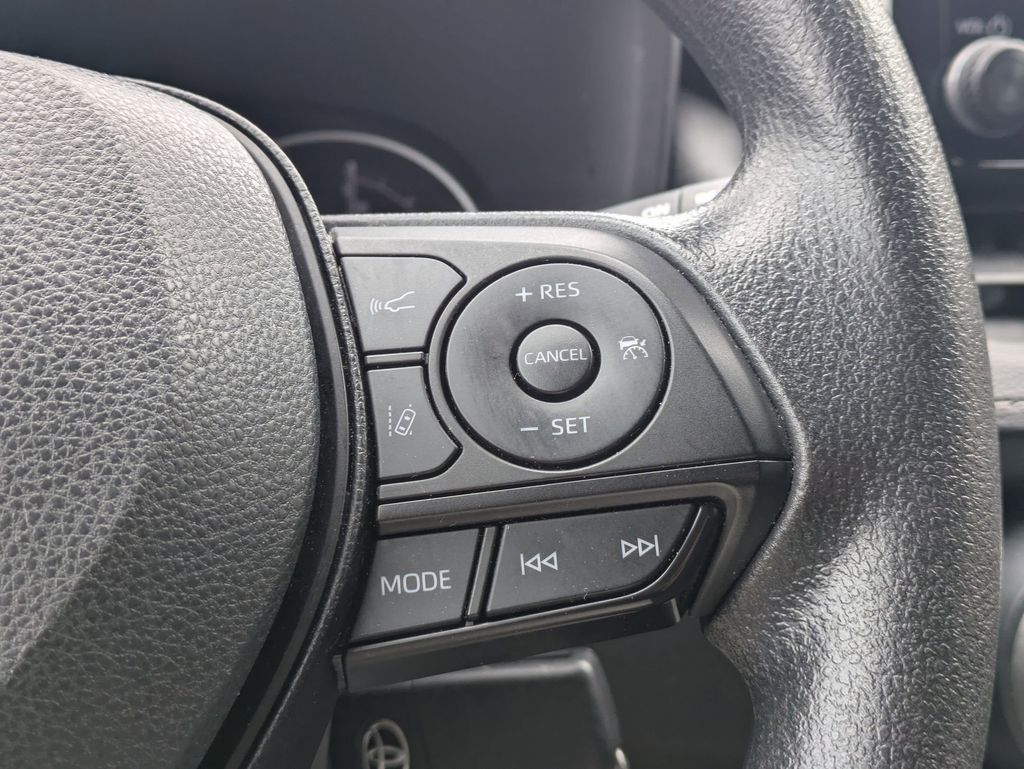 Thumbnail: 2025 Toyota RAV4 - 23