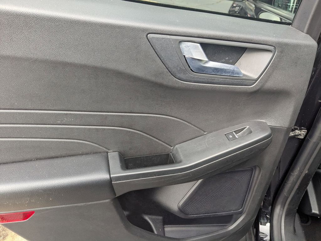 Thumbnail: 2024 Ford Escape - 27