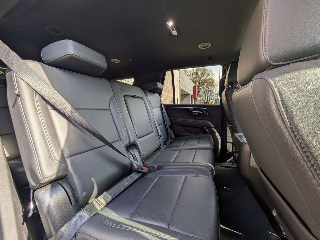 Thumbnail: 2025 Chevrolet Tahoe - 30