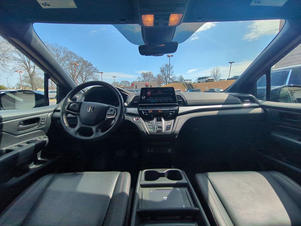 Thumbnail: 2025 Honda Odyssey - 26
