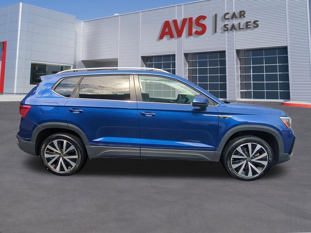 Thumbnail: 2024 Volkswagen Taos - 5