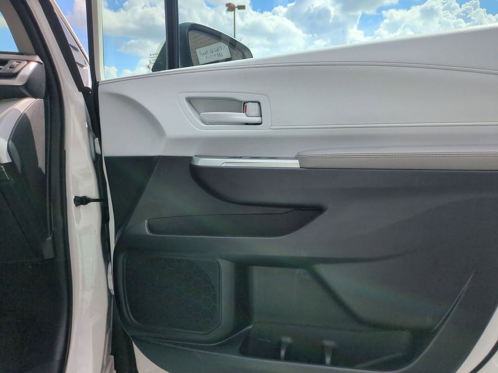 Thumbnail: 2025 Toyota Sienna - 34