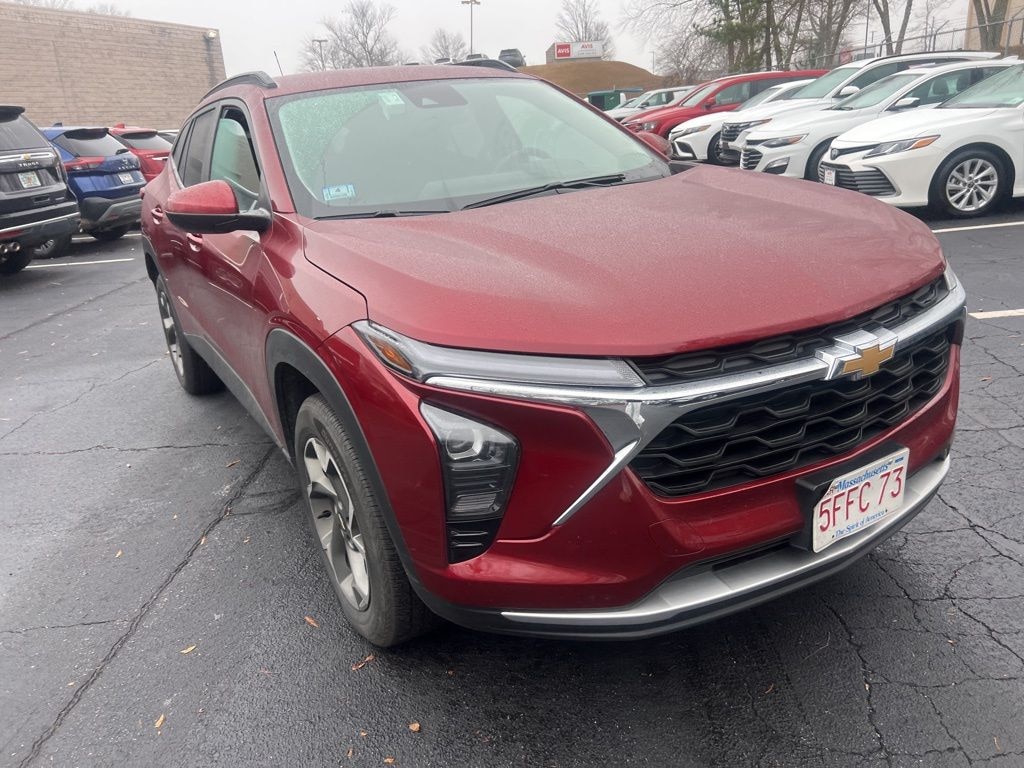 Certified 2025 Chevrolet Trax LT SUV