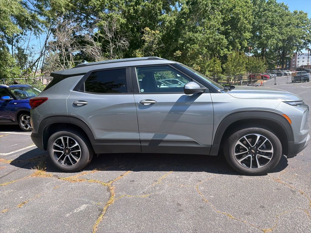 Thumbnail: 2025 Chevrolet TrailBlazer - 6