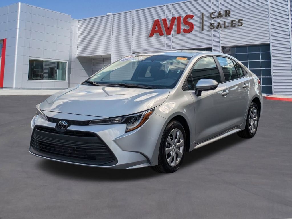 Certified 2025 Toyota Corolla LE Sedan