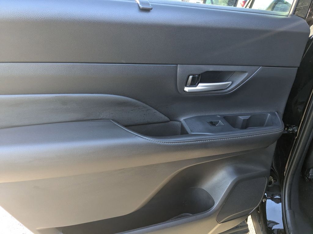 Thumbnail: 2025 Toyota Grand Highlander - 27