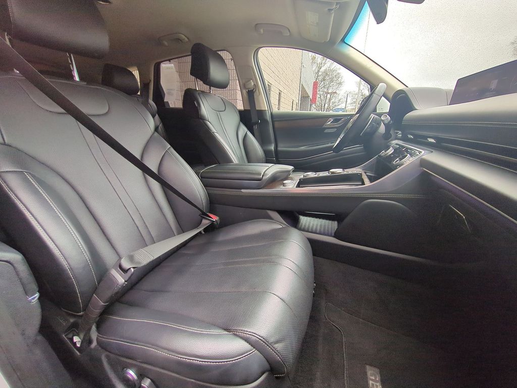 Thumbnail: 2024 Genesis GV80 - 31