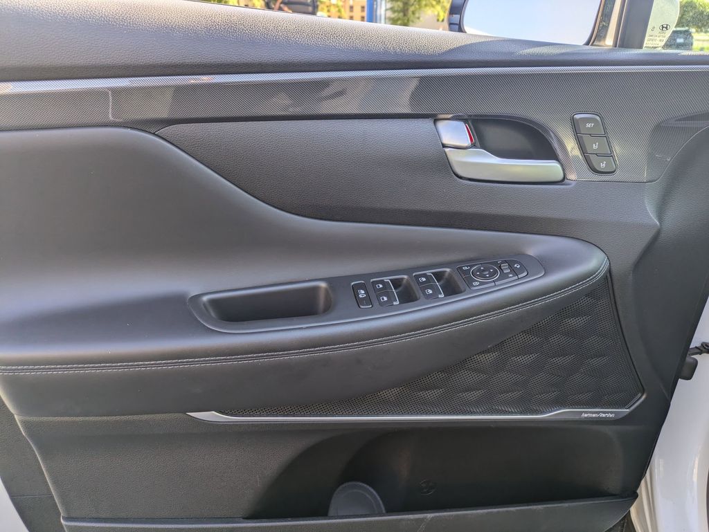 2023 Hyundai Santa Fe Limited 11