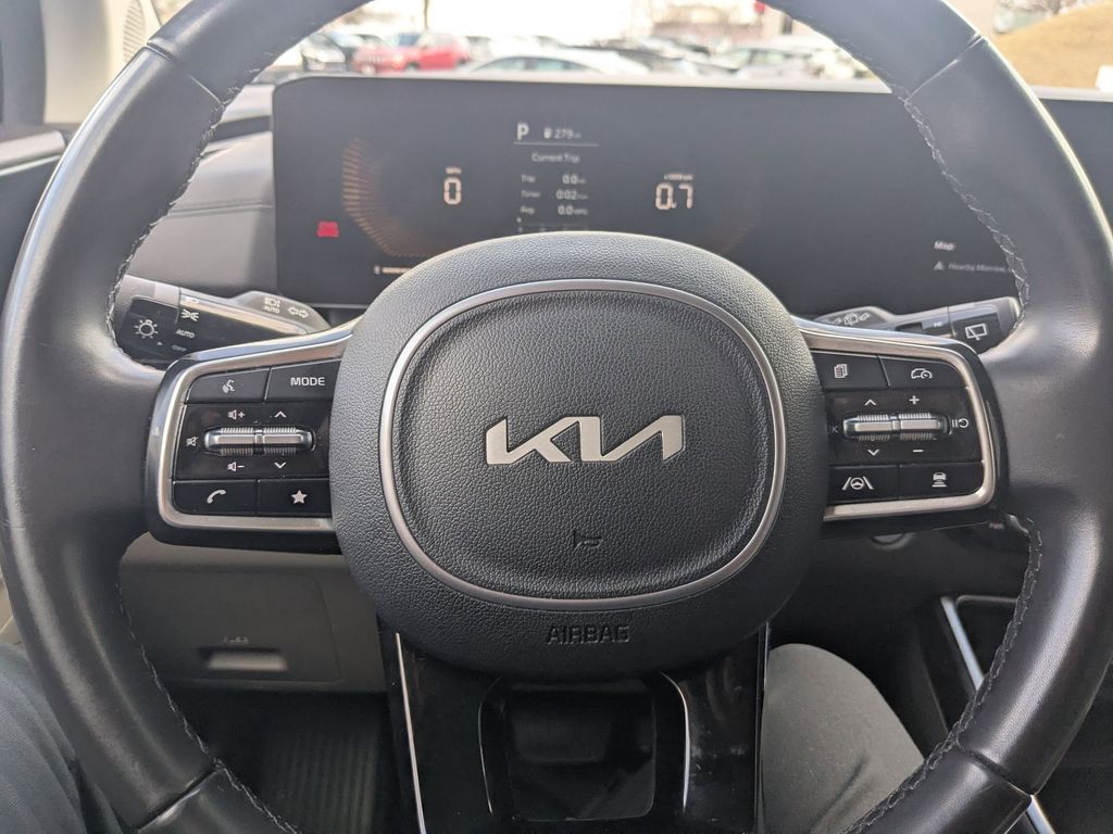 Thumbnail: 2025 Kia Carnival - 14