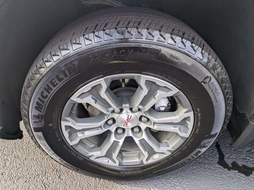 2024 GMC Sierra 1500 SLT 35